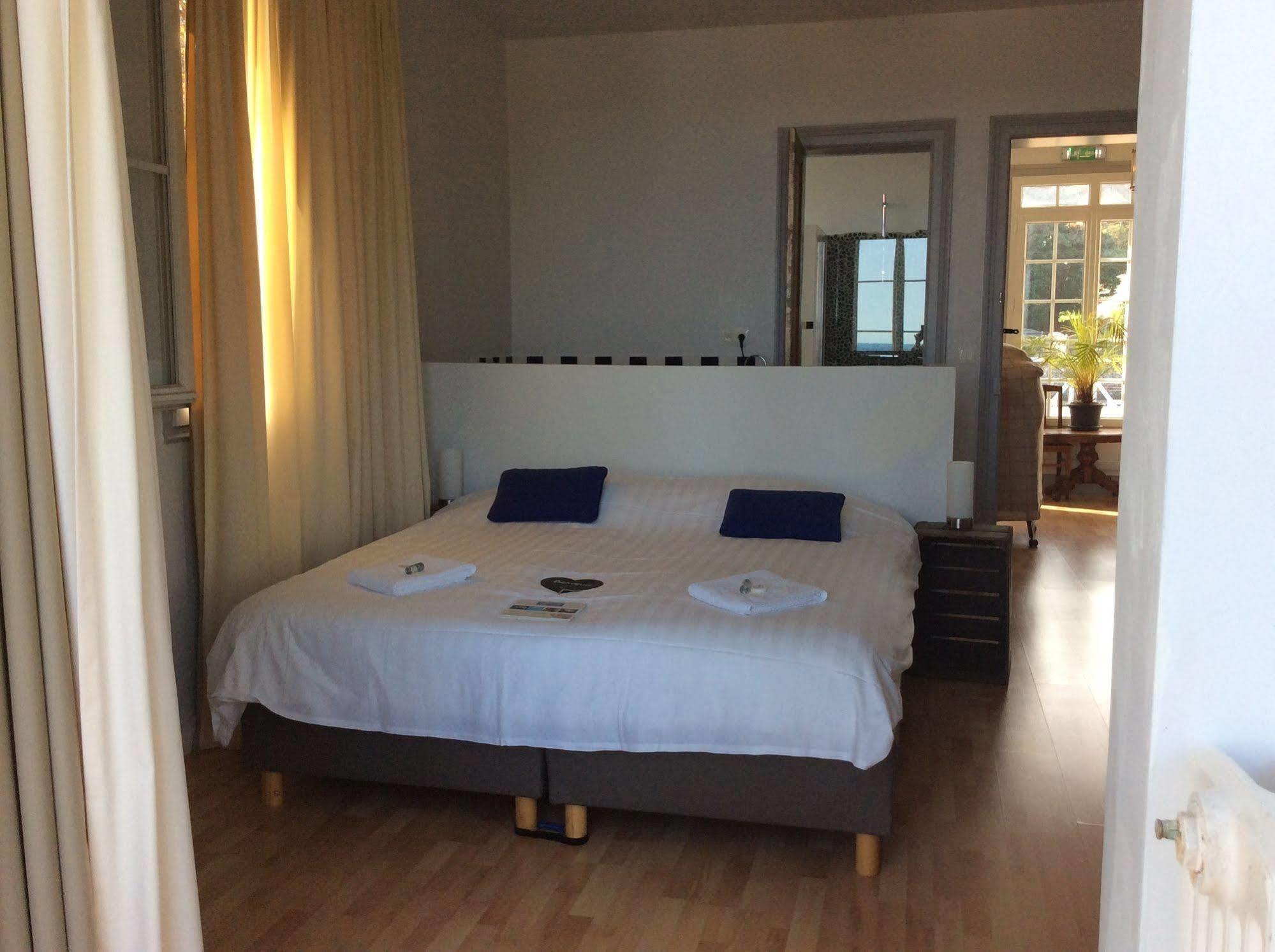 Auberge Du Vieux Puits Диеп Екстериор снимка